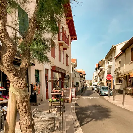 Etxea Zoriontsua Homestay